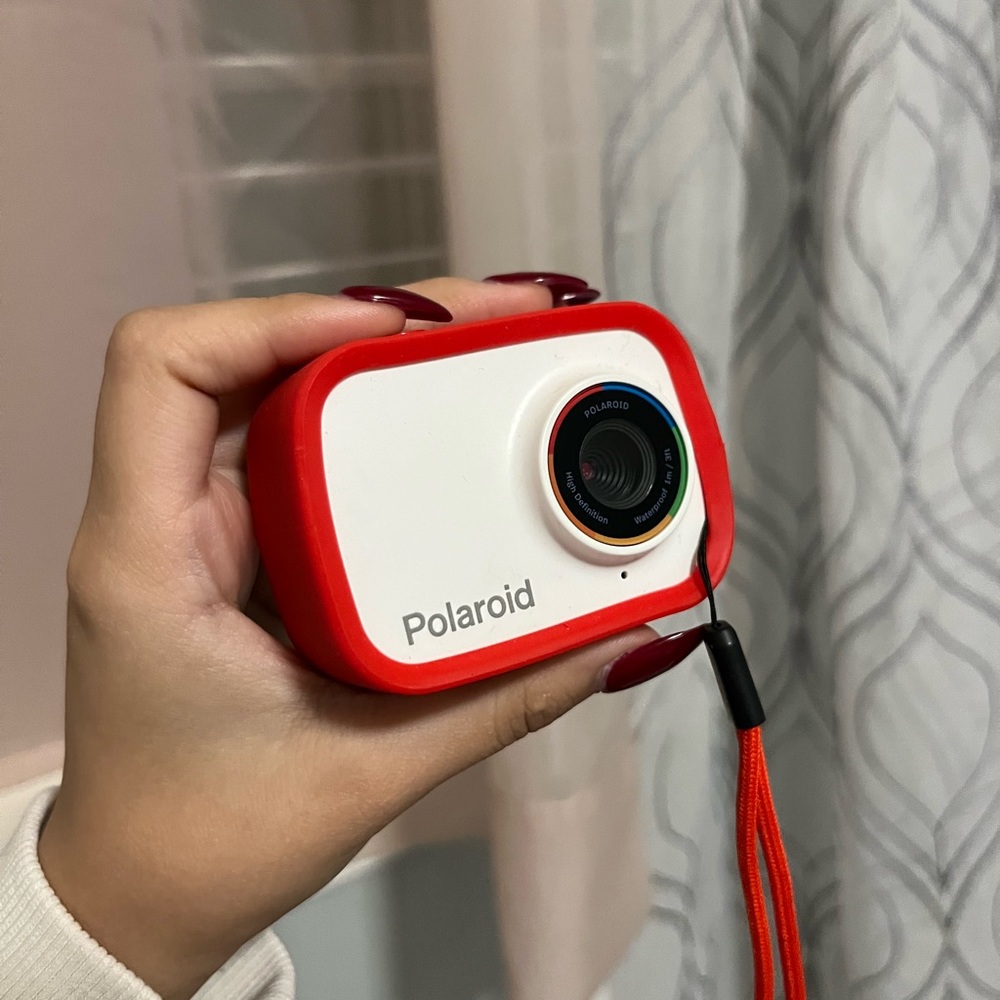 ✨BRAND NEW✨ digital, waterproof, camera